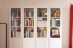Interior - City-chic central studio near station, Kingston - Pass the Keys (Kingston-upon-Thames)