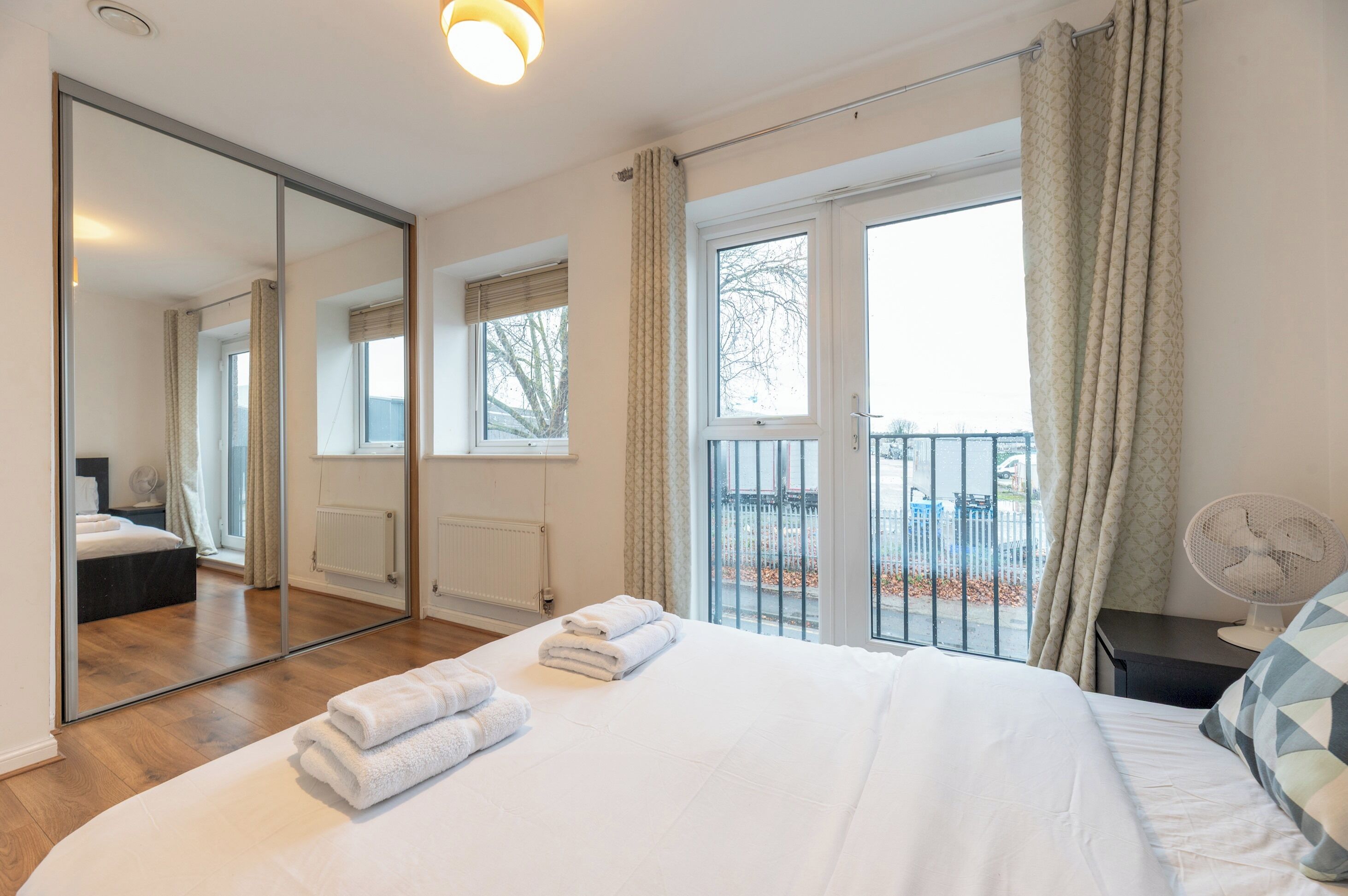 3 chambres, fer et planche à repasser, accès au Wi-Fi (inclus)