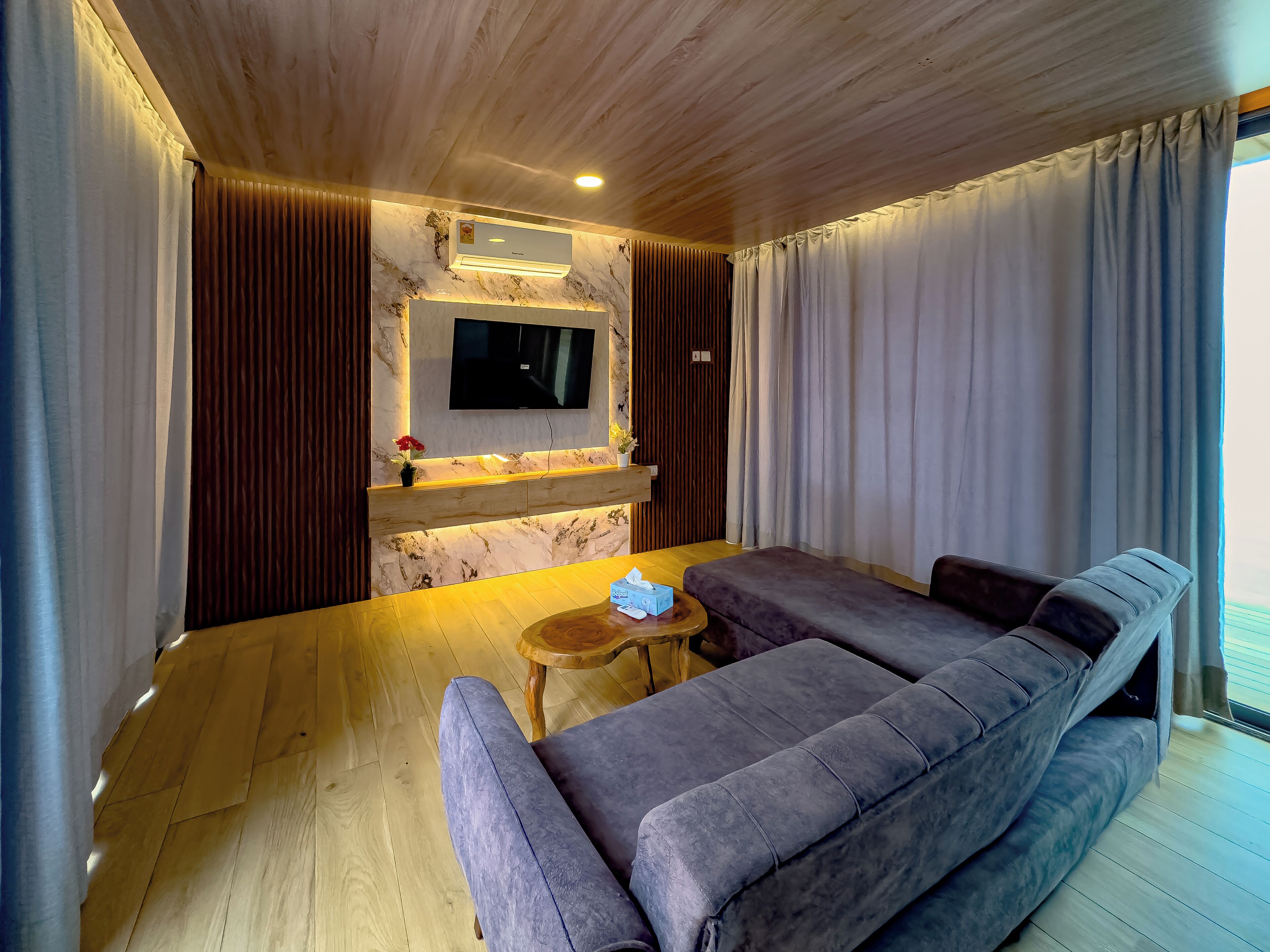 Suite, Ocean View | Free WiFi