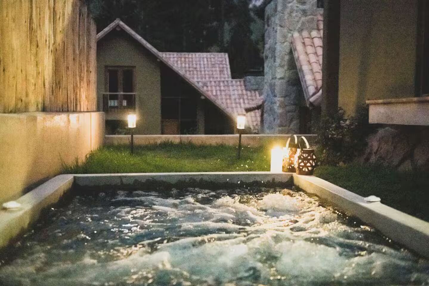 Bain à remous extérieur