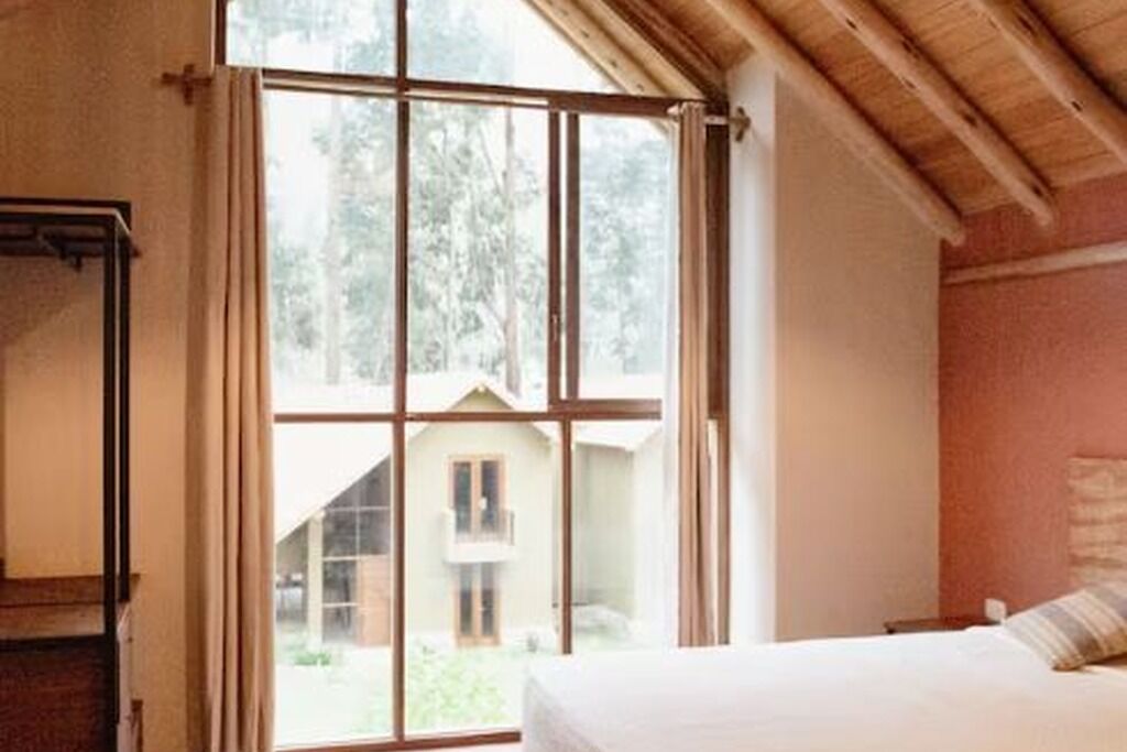 4 bedrooms, WiFi, bed sheets