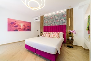 In-room safe, iron/ironing board, free WiFi, bed sheets