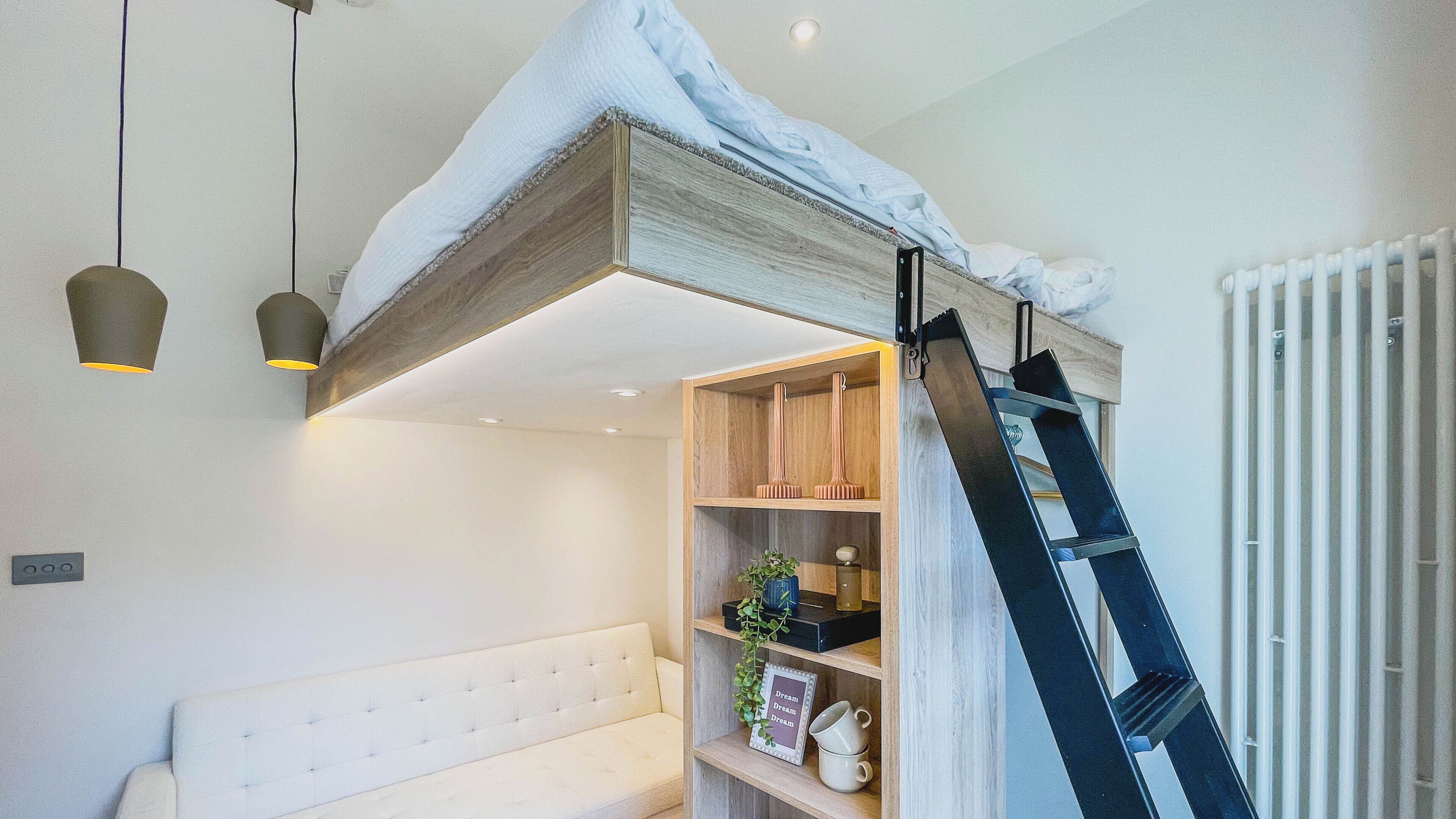 1 bedroom, iron/ironing board, internet, bed sheets