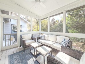 TV, video games, offices - Sea Pines Family Home 3 bed 2 ba w bonus room for 8 (Hilton Head Island)