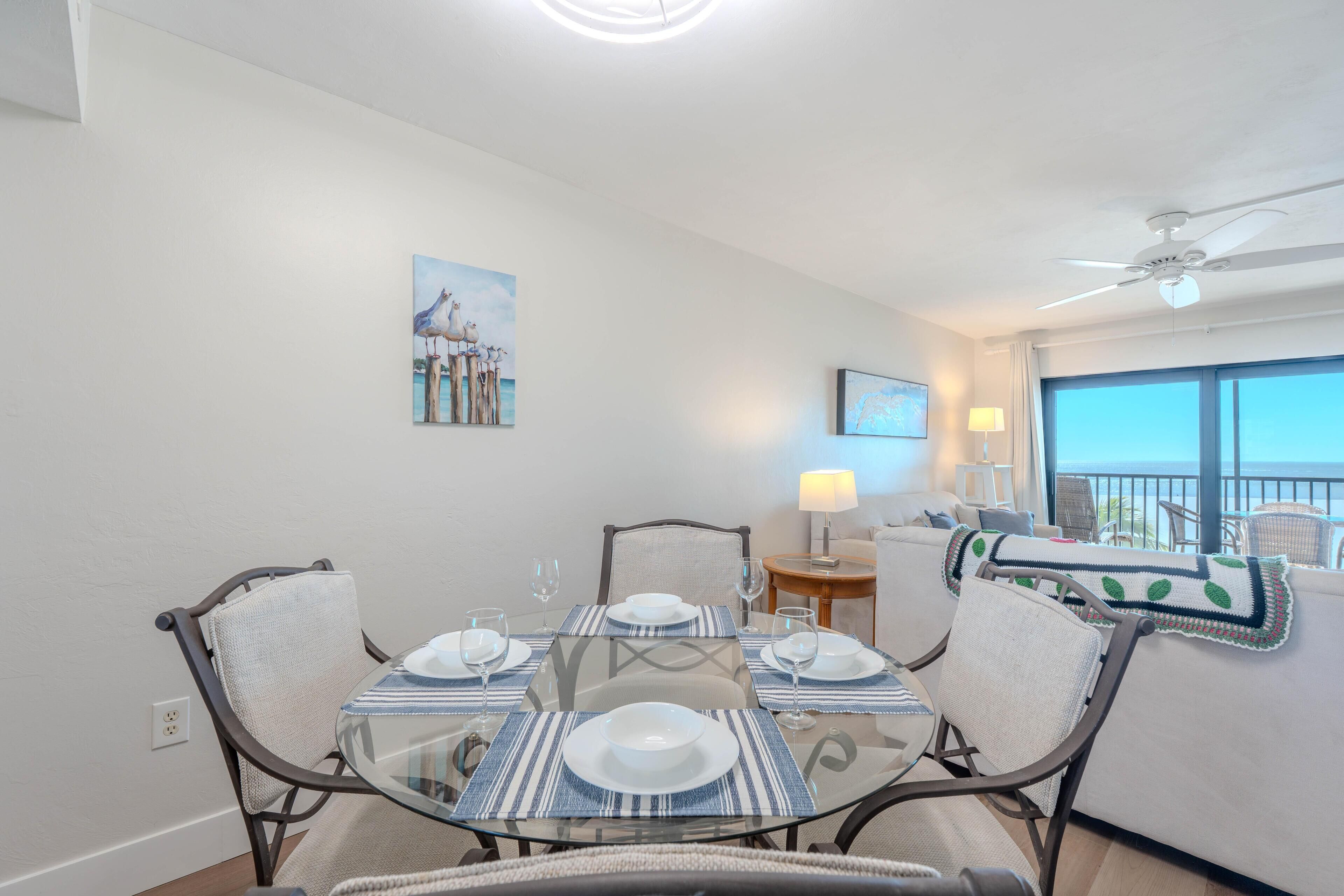 Condo, 1 King Bed (Carlos Pointe #515 - The Pelican Pad) | Dining