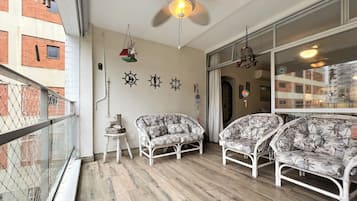 Apartment | Terrace/patio