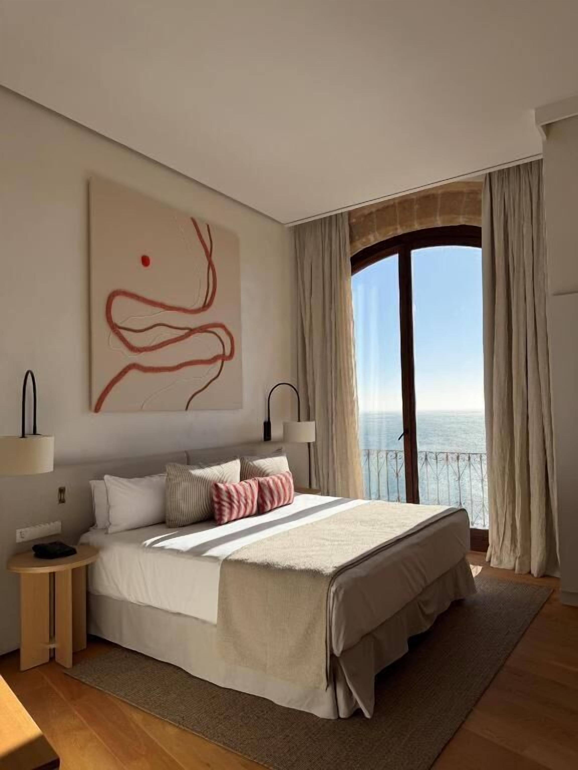 Junior-værelse | Opholdsområde | Fladskærms-tv