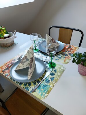 Dining - Spacious, Bright & Modern Apartment “Au Coeur De Notre Vallée” in Munster (Munster)
