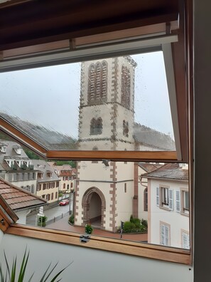 Interior - Spacious, Bright & Modern Apartment “Au Coeur De Notre Vallée” in Munster (Munster)