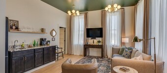 The Downtown Post The Brady Suite