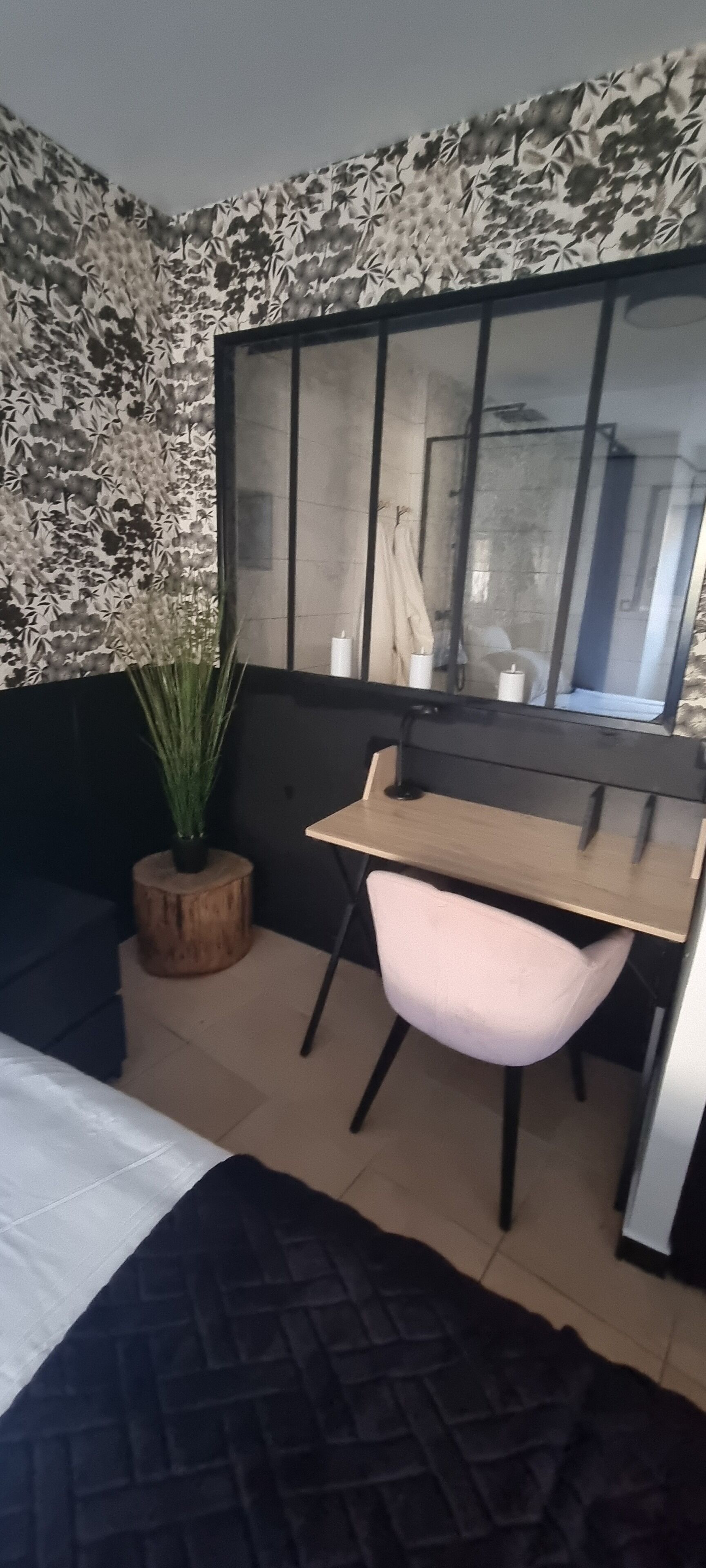 1 quarto, ferros/tábuas de passar roupa, Wi-Fi, roupa de cama