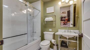 Amenidades de baño ecológicas, secadora de cabello, toallas