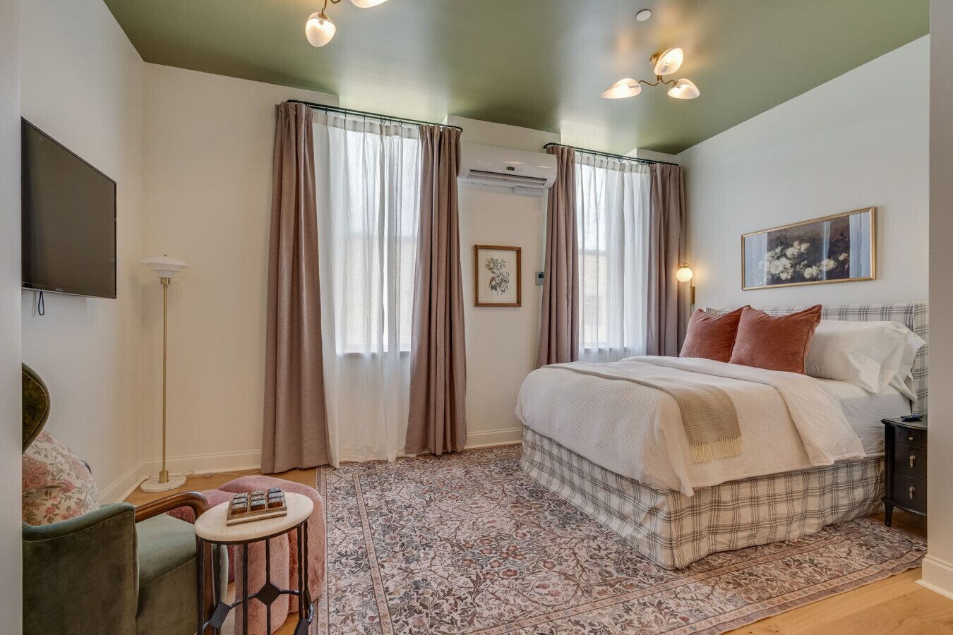 書桌、熨斗/熨衫板、免費 Wi-Fi、床單