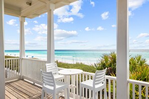 Outdoor dining - Gulffront Condo Steps from Beach Club with Private Pool and 6-Seater LSV (Santa Rosa Beach)