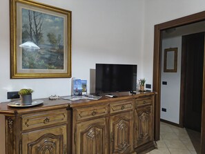 Interior - Cozy apartment in quiet area a few kilometers from Malpensa. (Fornaci)