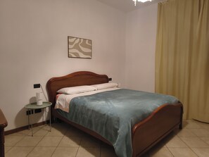 1 soverom, reiseseng for barn, wi-fi (inkludert) og sengetøy