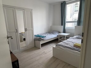 1 chambre, literie fournie