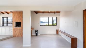 Basic Apartment | Interior