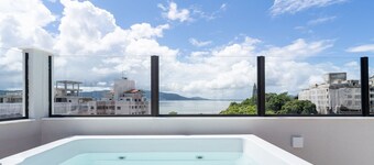 Stay in an Unbeatable Location in Coqueiros, Floripa - Mtts