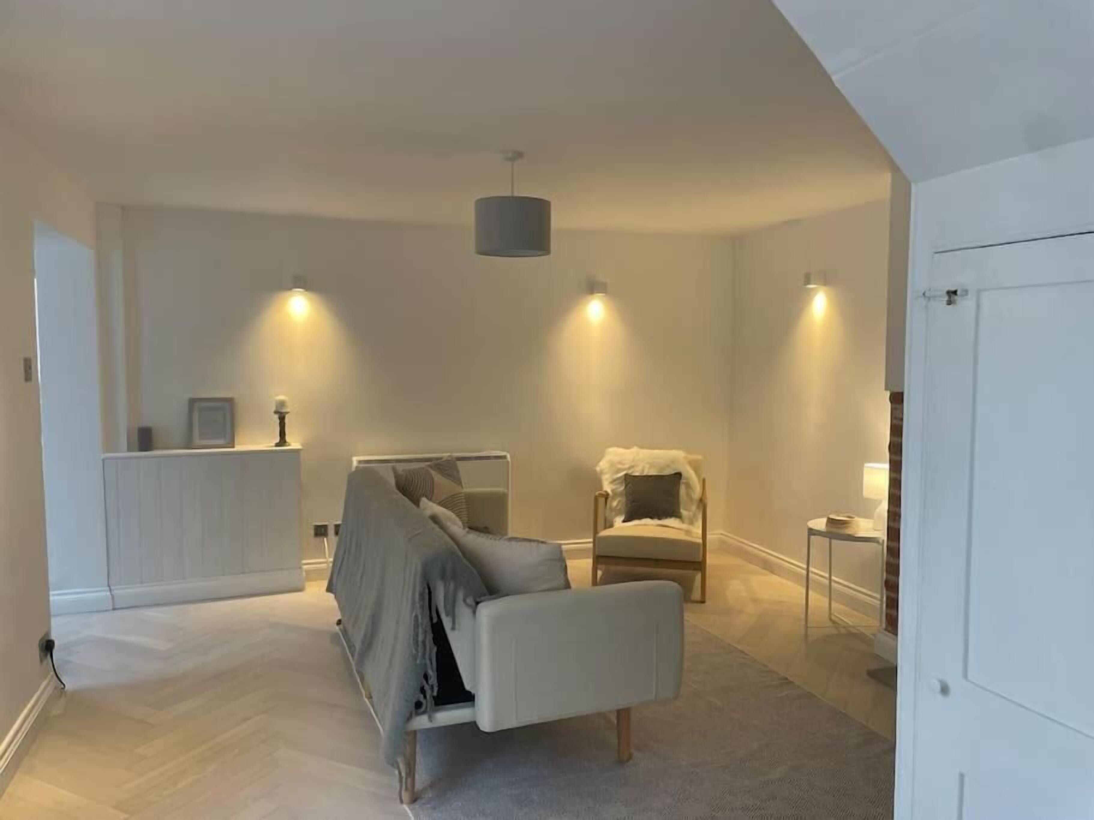 Luxury House, 3 Bedrooms | Living area