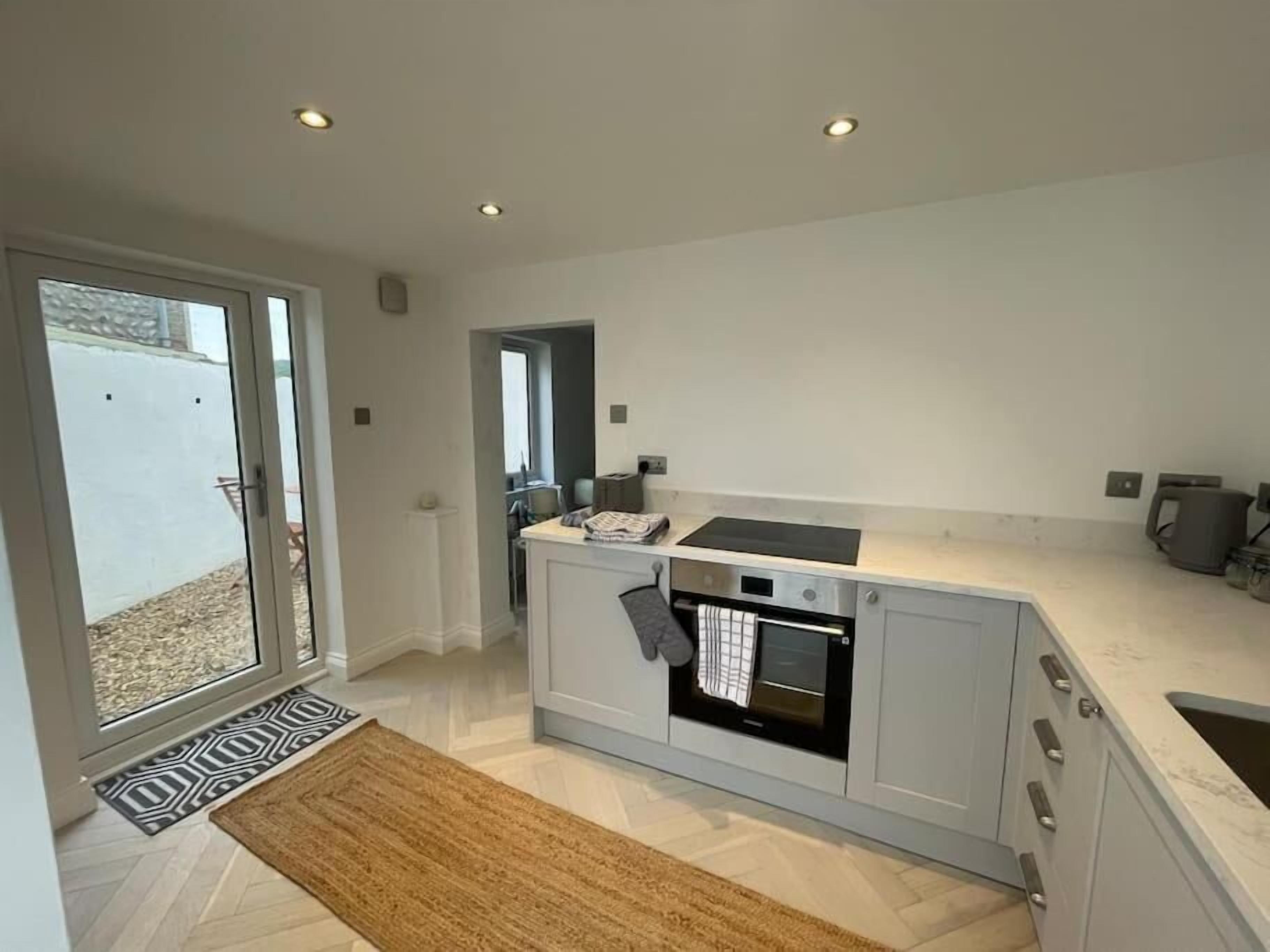 Luxury House, 3 Bedrooms | Private kitchen