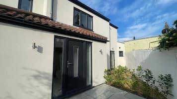 Luxury House, 3 Bedrooms | Exterior