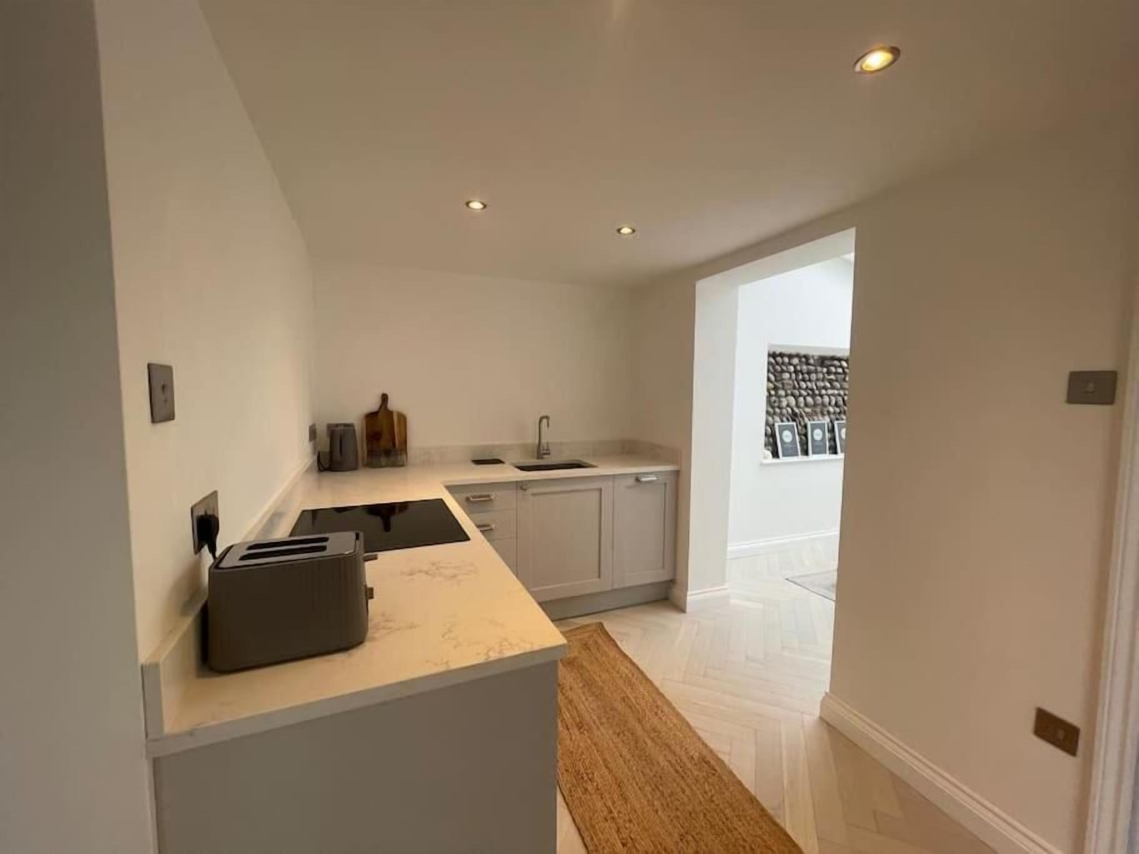 Luxury House, 3 Bedrooms | Private kitchen