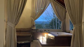 Premium Suite | Private spa tub
