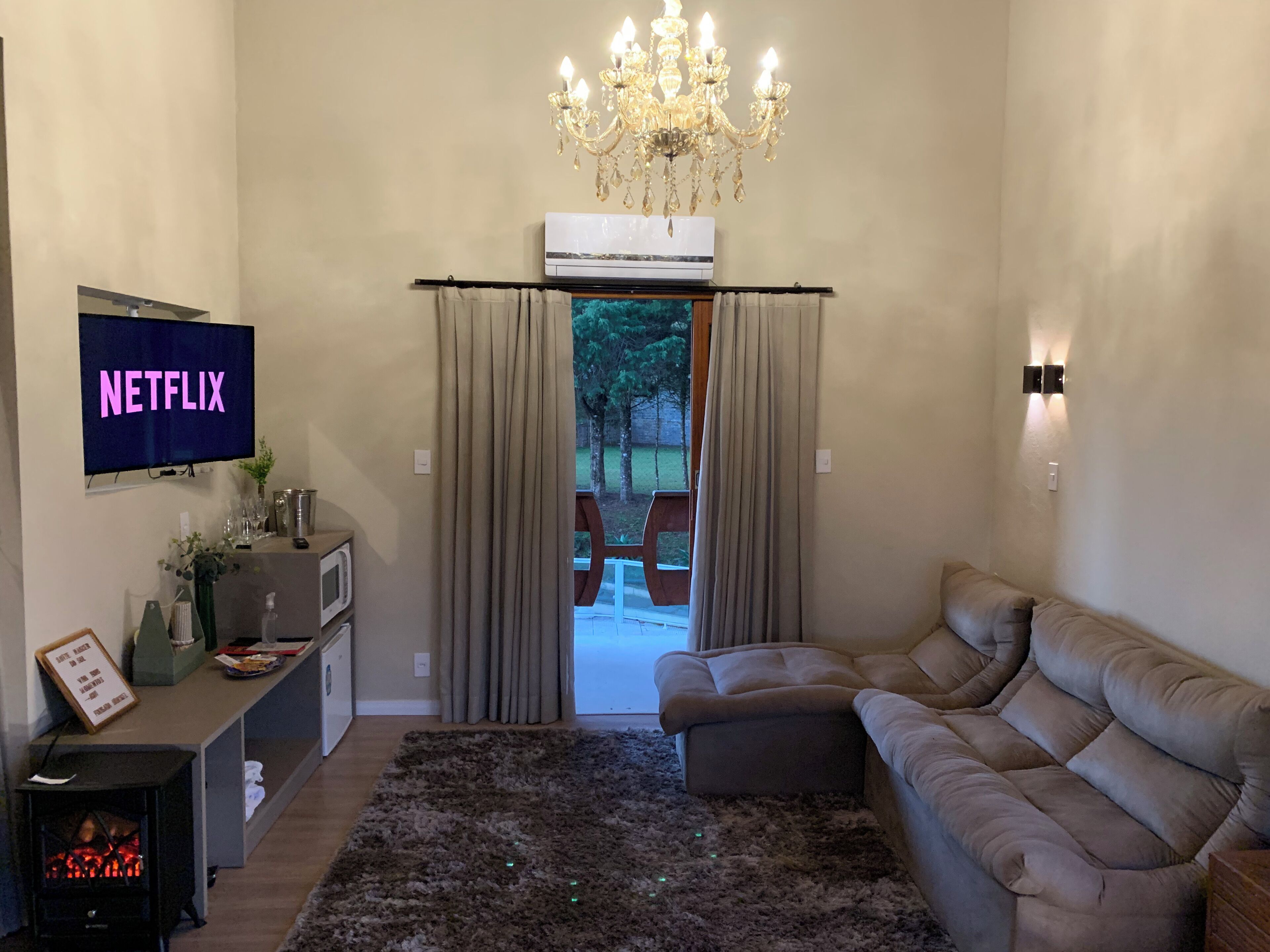 Premium Suite | Free WiFi