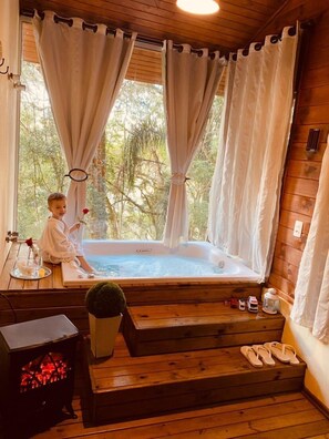 Stuga Classic | Privat bubbelpool