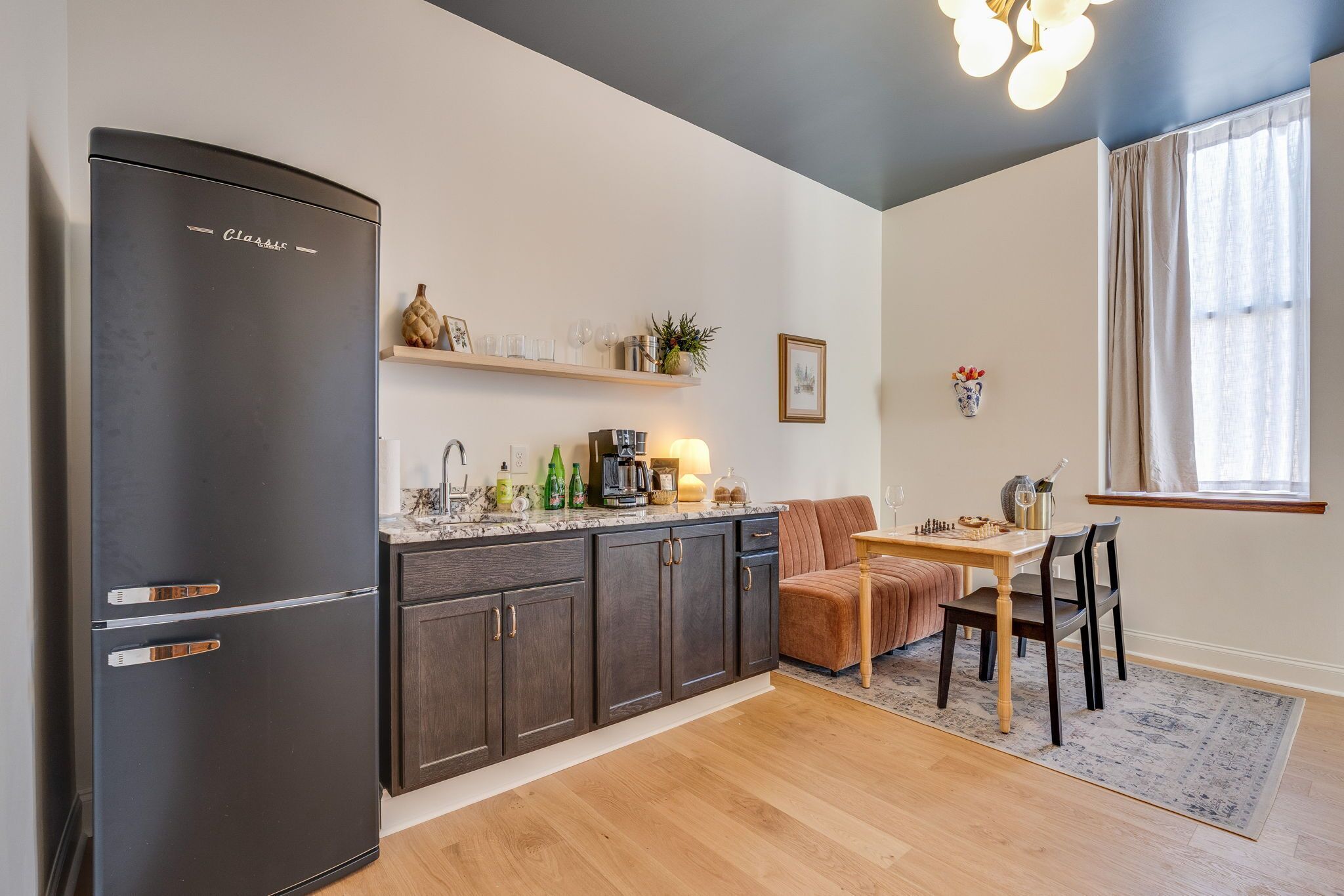 Family Suite, 1 Bedroom, Kitchenette, River View | Interior