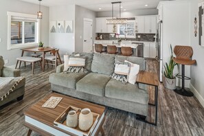 Smart TV, fireplace, video games