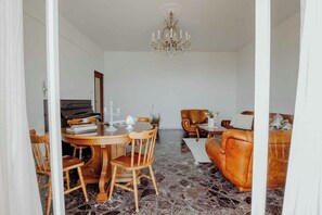 Interior - Endless Charm by Monholiday (Monopoli)