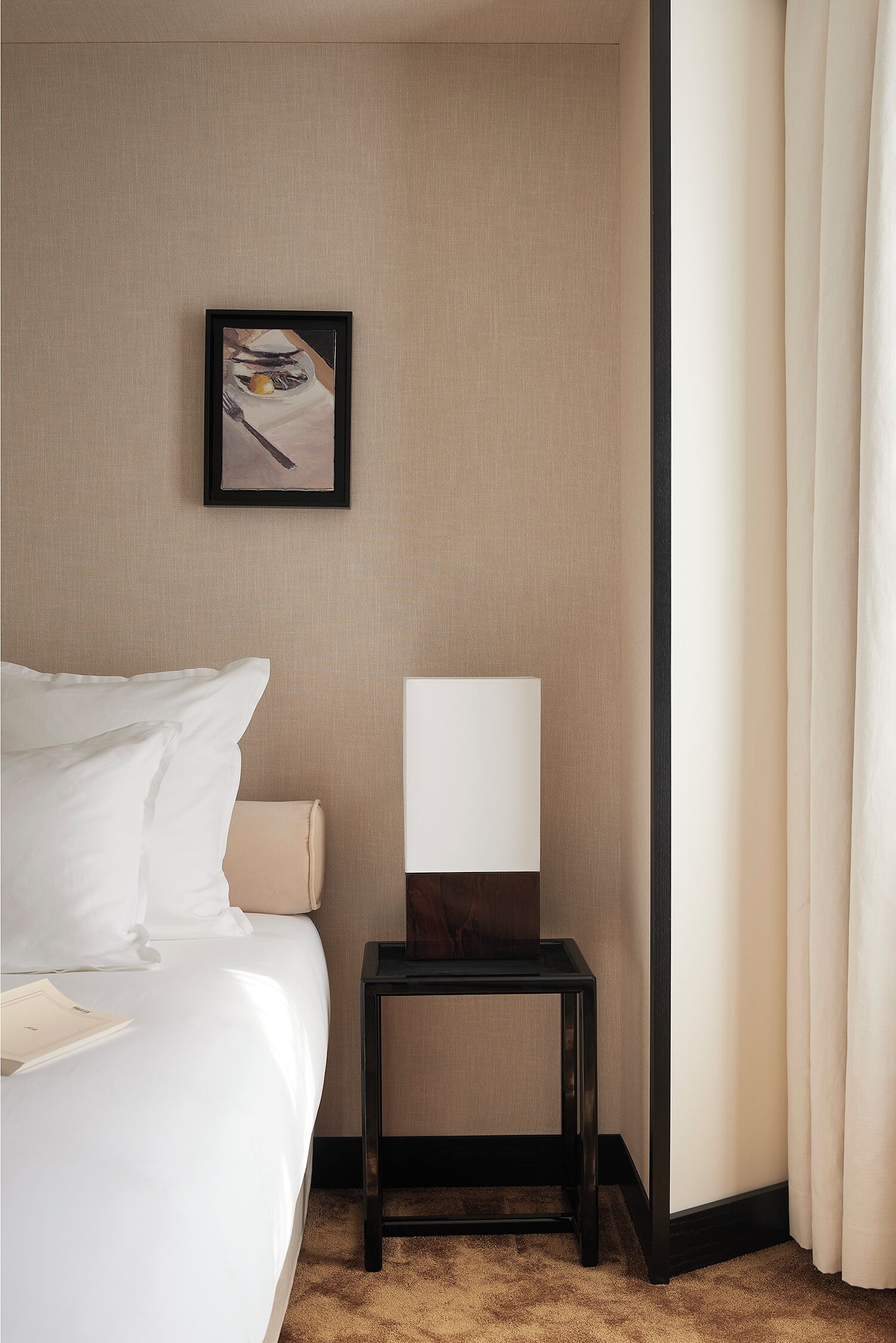 Deluxe Room | Premium bedding, minibar, in-room safe, blackout drapes
