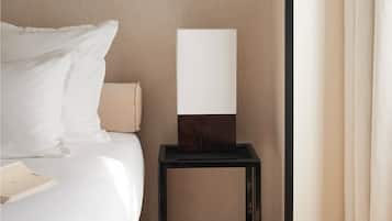 Deluxe Room | Premium bedding, minibar, in-room safe, blackout drapes