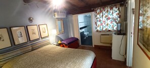 1 camera, ferro/asse da stiro, Wi-Fi, lenzuola