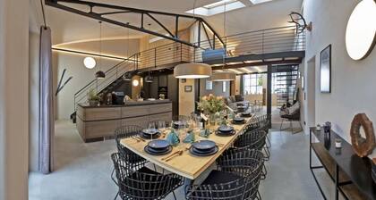 Holiday Apartment âZur Schmiede â Alploft 1â