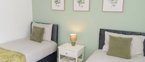 3 chambres, fer et planche Ă repasser, Wi-Fi, draps fournis