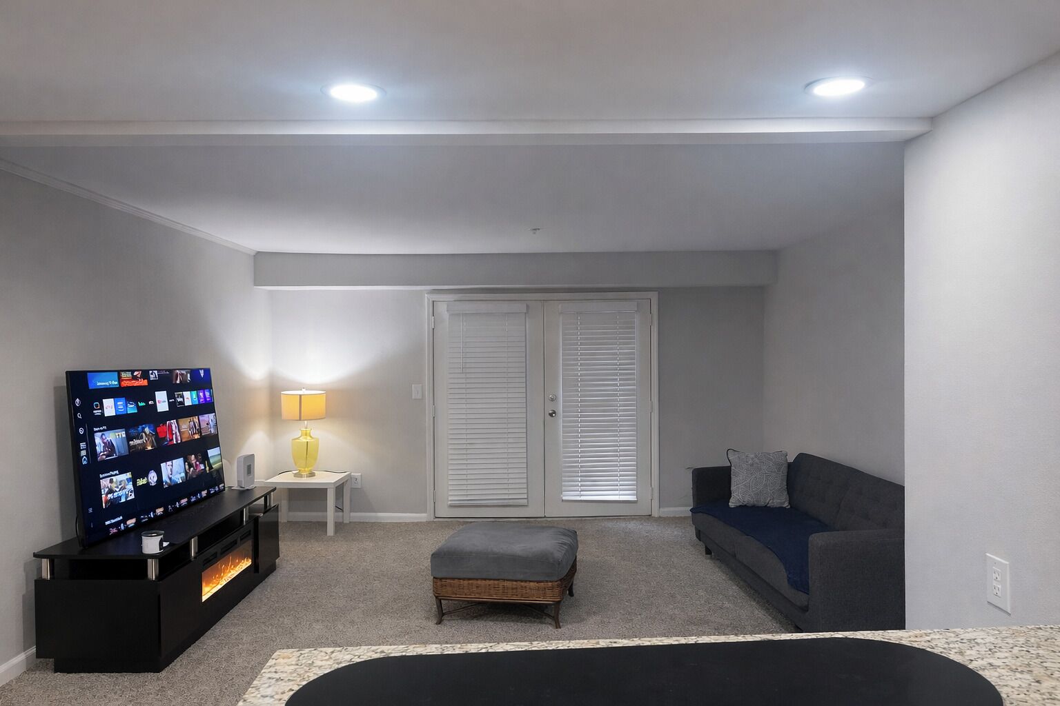 Télévision, cheminée