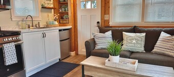 Yarmouth Cottage Steps to Water Park & Near Beach