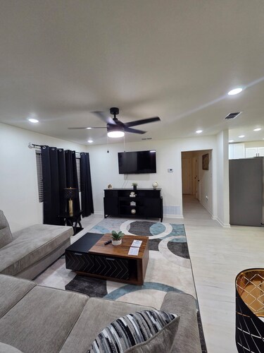 Cozy Abilene Getaway-2BR Home, Sleeps 6