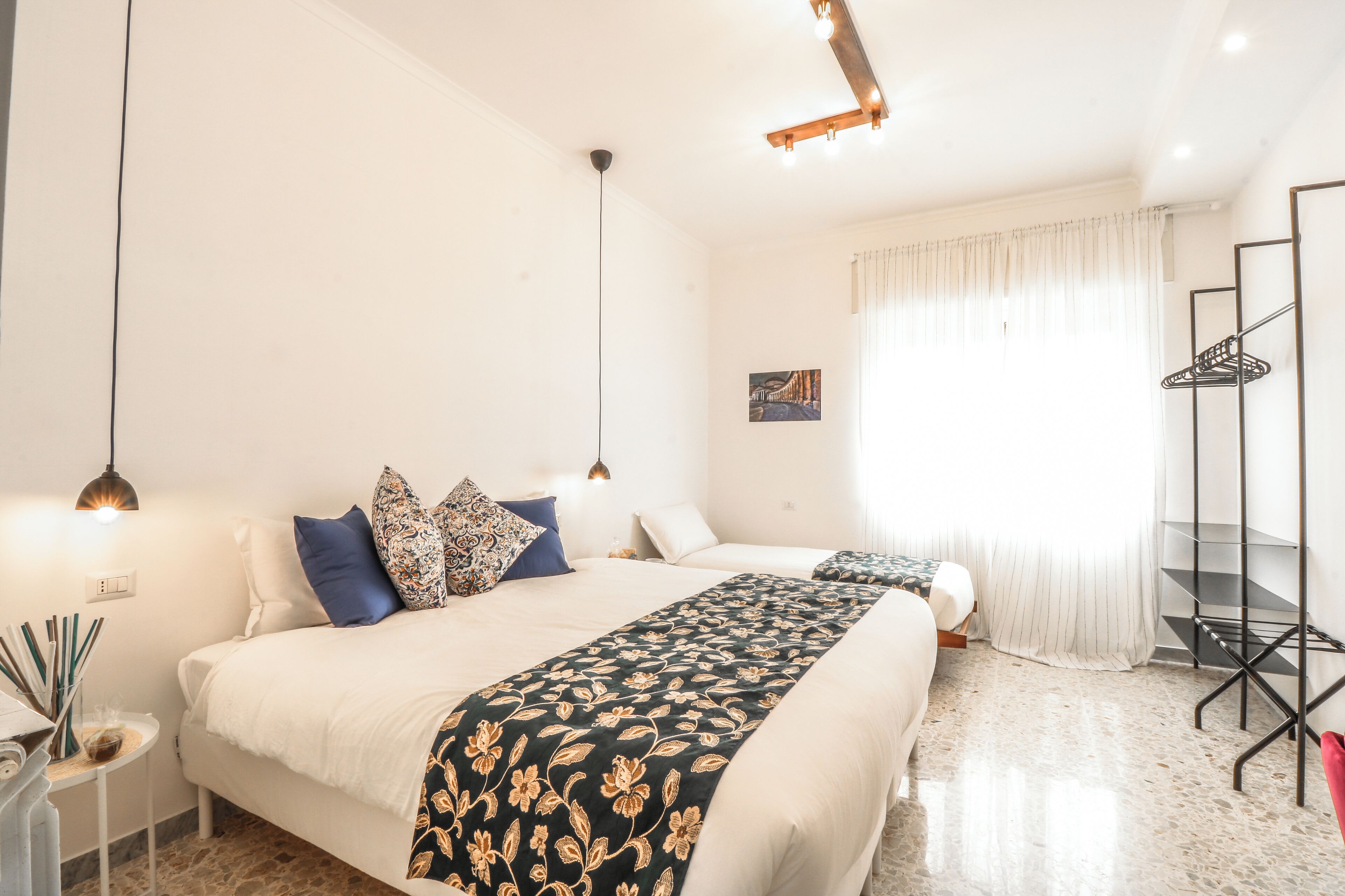 1 bedroom, internet, bed sheets