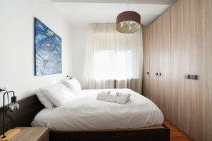 2 slaapkamers, een strijkplank/strijkijzer