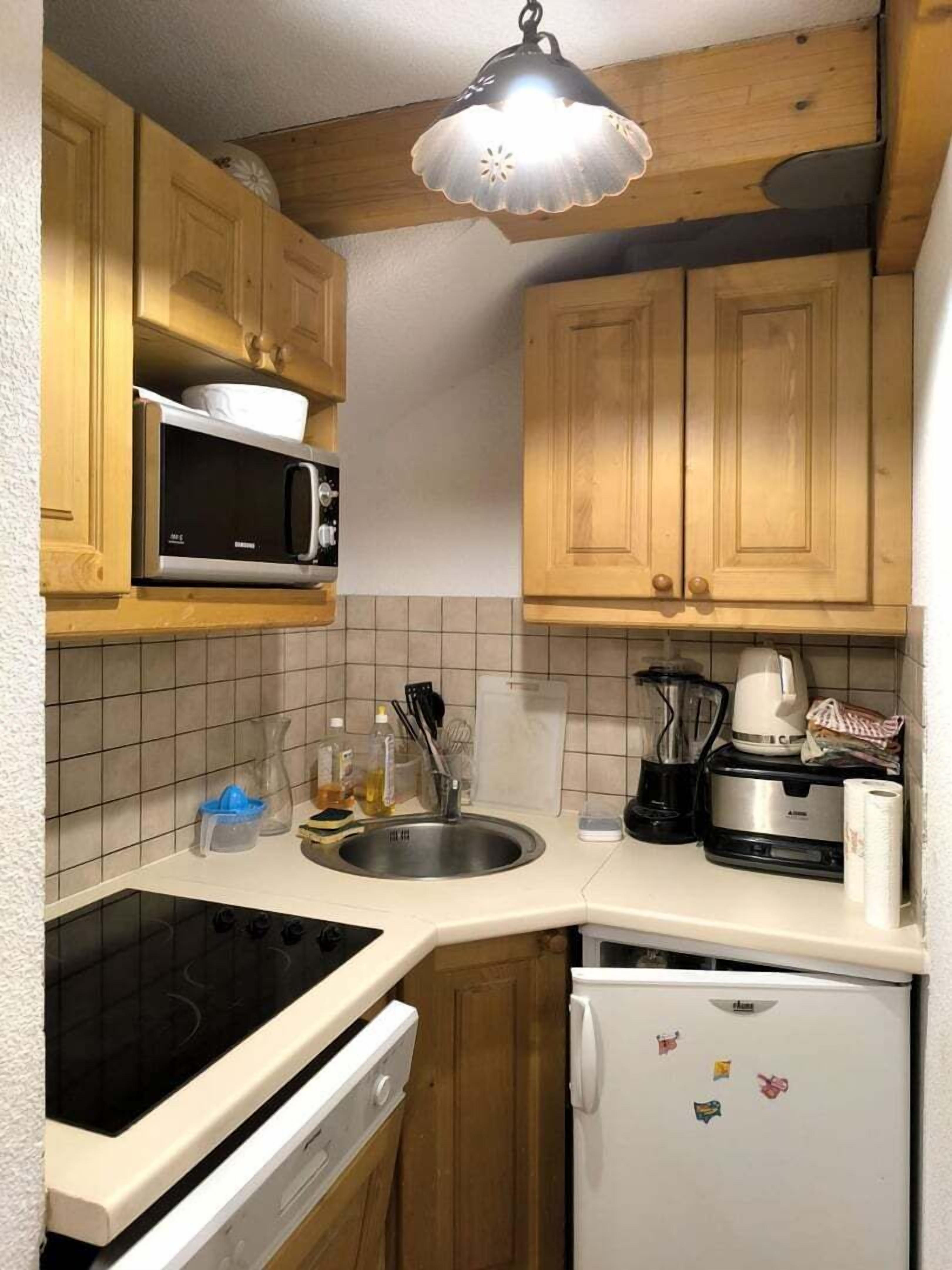 Refrigerador, microondas, horno y lavavajillas 