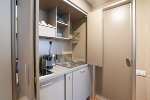 Refrigerador y tostadora 