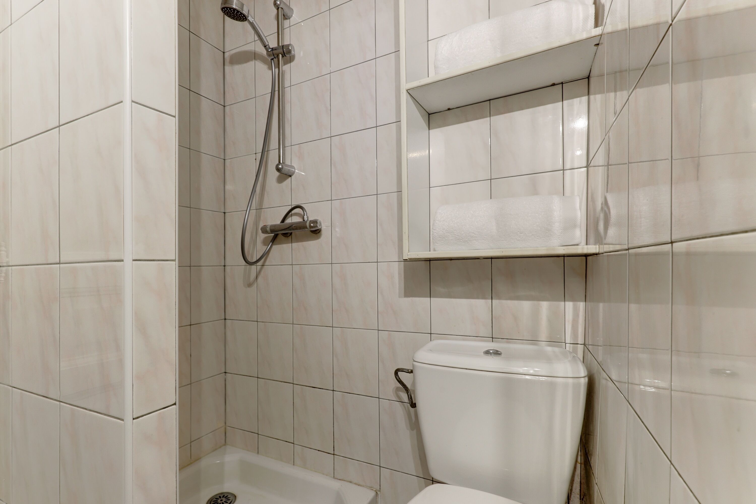 Hårføner og håndklær