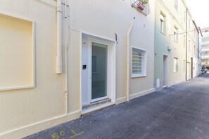Exterior detail - Casa Cole - Studio Apartment, Sleeps 2 (Pescara)
