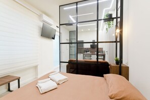 1 bedroom, free WiFi, bed sheets - Casa Cole - Studio Apartment, Sleeps 2 (Pescara)