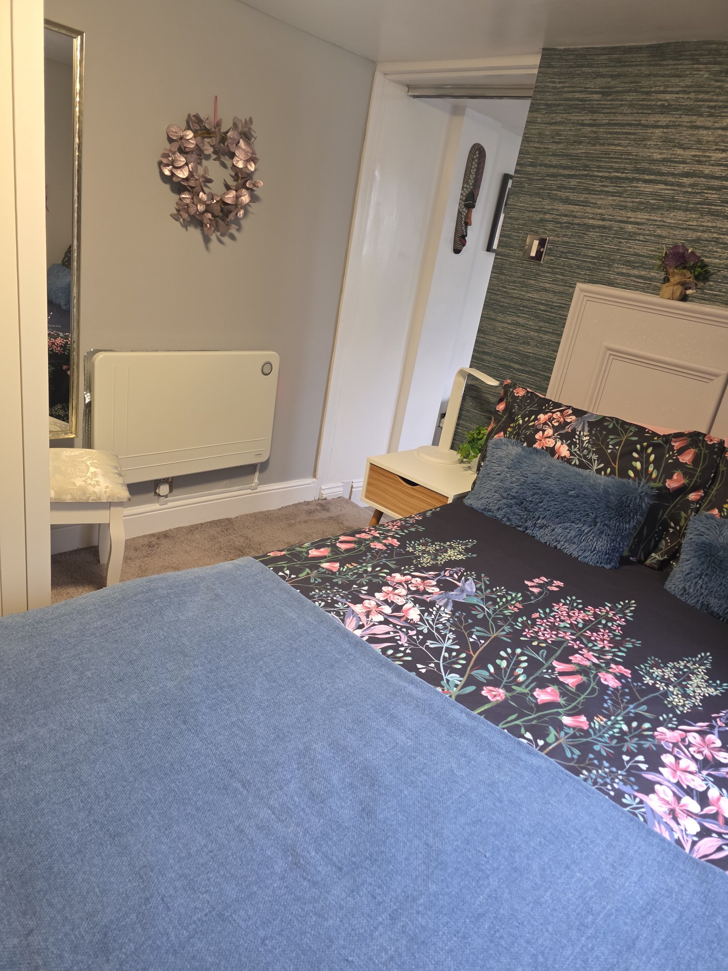 1 bedroom, iron/ironing board, Internet, bed sheets