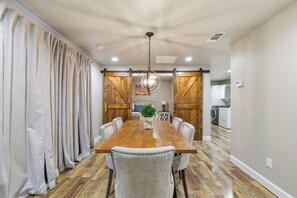 Dining - Mill Works Lodge with Private Hot Tub & Backyard Oasis (San Antonio)
